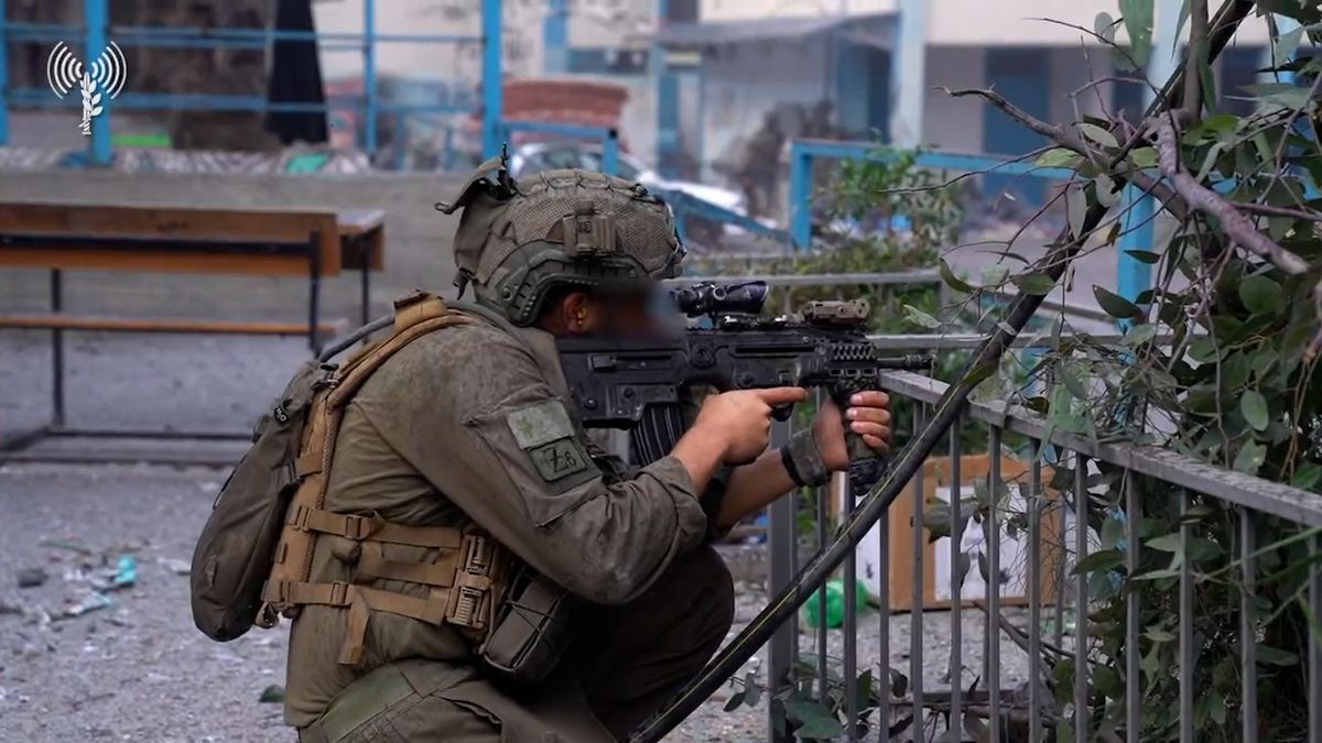 Izraelská armáda z Pásma Gazy hlásí případy střelby do vlastních řad